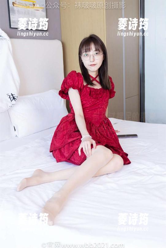 BoBoSocks袜啵啵-糯米 BoBoSocks袜啵啵 - 你见过裸足的糯米吗?正儿八经的壁纸合集来了!
