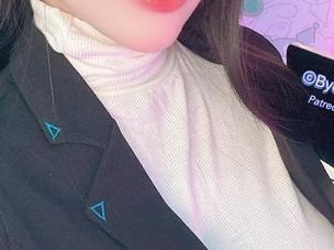 不可思议的和服图包，Byoru的姿态有点让人想多想。