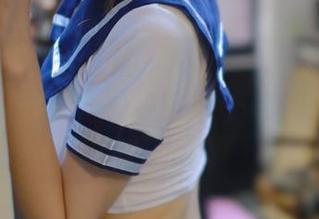 MFStar模范学院 - Manuela玛鲁娜婚纱美图分享——打破常规，家里的狗子都开始追着拍照了！