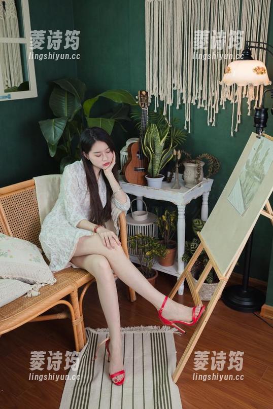 Sia不吃鱼 微密圈 - 红裙写真全集:Sia不吃鱼,为什么总让我联想到些什么?