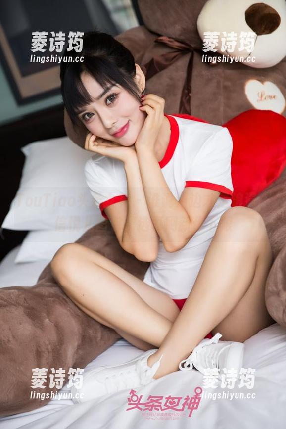 TouTiao头条女神-信悦儿 TouTiao头条女神 - 谁说海边才是浪漫,信悦儿图包精选再刷新你下限