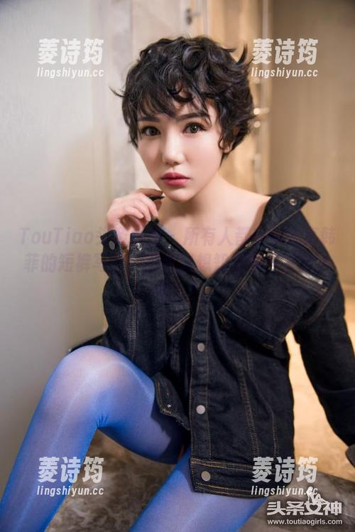 TouTiao头条女神 - 所有人都在讨论高韩菲的短裤写真，而我只想知道图包里的小细节！