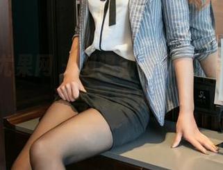 UGirls尤果网 - 倒退到修女，张辛苑的高清写真欢乐行