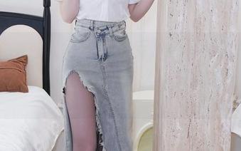 Xiuren秀人网 - 被小乔babyb的吊带写真吸引，不知道该想什么，只能发出叹息…