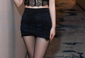 Xiuren秀人网 - 眼镜党小沫琳的写真又来啦！壁纸里的视界，这眼神不要太劲爆哦！