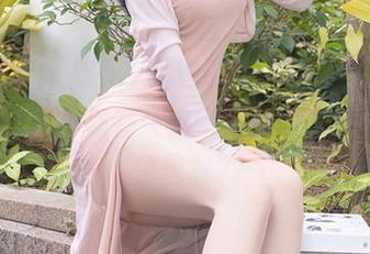 Xiuren秀人网 - 精选夏天写真，徐莉芝Booty教你如何在炎热中维持优雅，或者扔掉优雅？