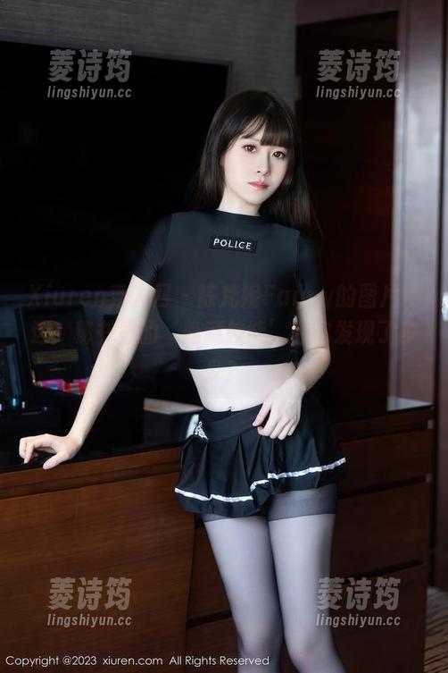 Xiuren秀人网 - 陈梵妮Fanny的图片精选：秘书里的‘隐藏技能’，你发现了多少？