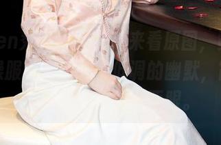 Xiuren秀人网 - 直接来看原图，黄乐然的体操服，感觉有种低调的幽默，简直让人意外又想多看两眼。
