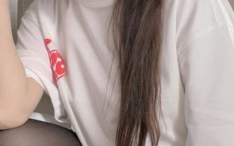 看着miko酱吖的小猫特工套图，真想喵呜一声
