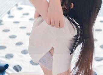 观看usejan蓝蓝的JK写真，我的人生竟然在这一刻获得了新灵感！