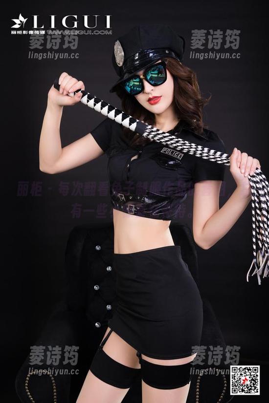 丽柜 - 每次翻看兔子制服作品的套图，总有一些小惊喜在等待。