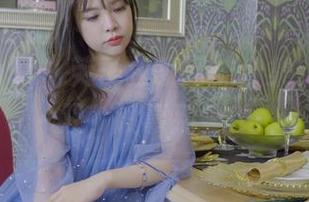 丽柜ligui - 英子独家网袜合集：穿上这双，没事别摸！