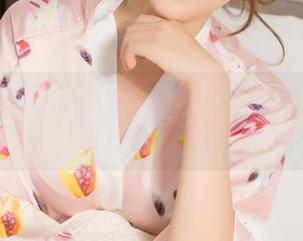 克拉女神 - 小声说，江琴的修女图包里藏着什么珍藏？