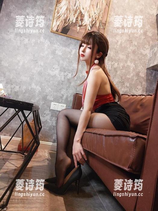 在线约会：让我们一同探讨凉凉子与邻居姐姐