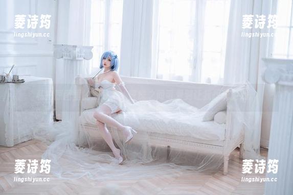 凉凉子 私拍原图里的凉凉子,恍惚之间可爱到让我想玩游戏。