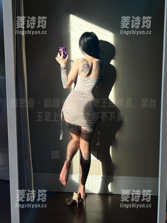 卡通百科老王 微密圈 - 翻翻卡通百科老王的作品,黑丝玉足上线,完全停不下来。