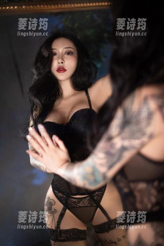 微密圈 - 宋昱欣吊带写真，高清到我都想跳进屏幕里去当个小米粒！