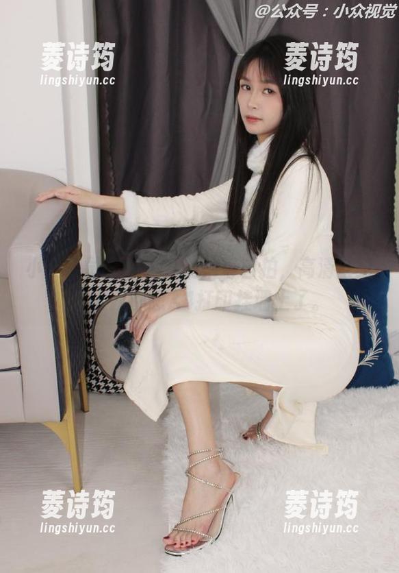 小众视觉 - 小琳儿的吊带自拍，高清壁纸看得我都想A4打印挂墙上了。