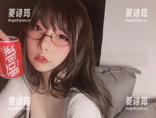 小泉学姐吖的兔女郎私房，指出我这颗单身狗的心