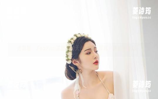 尤物馆 - FoxYini孟狐狸的天台：谁说写真只能在地面拍？