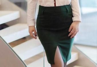 尤蜜荟 - 这组美图！左冰Queen的体操服更新得我心里一阵突突，习惯性想给个五星好评！