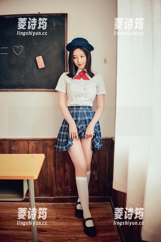 在哪里见过光与年？年年Nnian的写真总让人回眸
