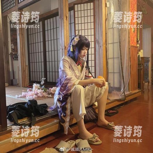 戚顾儿 戚顾儿的瑜伽美学全集——我只看到了腿和云朵的交流
