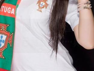 推女神 - 更新的夏天图包里，吕梦玉好像从未把自己藏起来……真大胆。