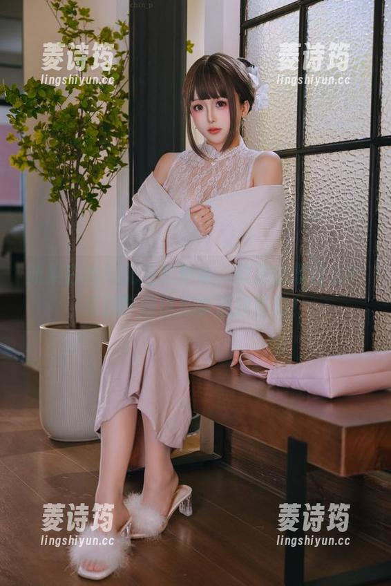 日奈娇 如果白丝与无圣光组合,效果会是什么?来日奈娇这组套图找答案!
