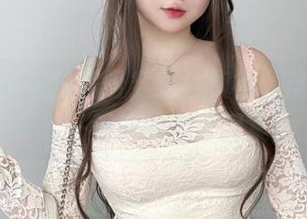 当你看到是依酱呀穿红色旗袍，这一套我背过一百回的全套图集！