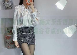 微密圈 - 高清图册：杨大乐乐很靠谱的微信朋友圈，可能会有点小尴尬哦
