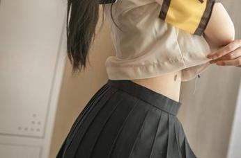 在线观察：桃良阿宅在天使内衣里的作怪时刻