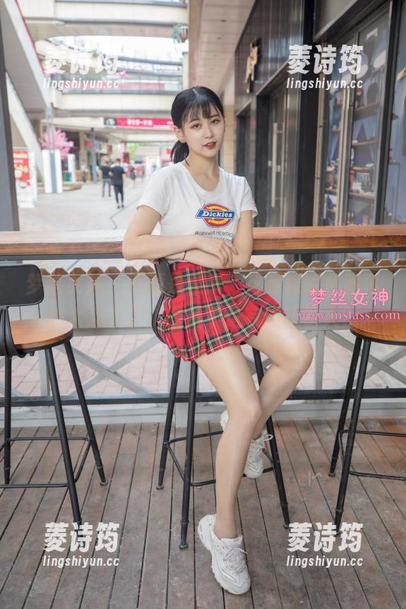 梦丝女神-花月舞 梦丝女神 - 资源是靠谱,花月舞的和服真的太迷人了,我是不是有点认错人?