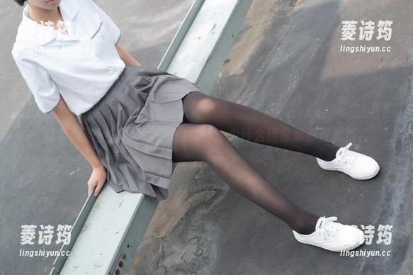 森萝财团 森萝财团全套黑丝网袜免女郎:为什么连床单都在跺脚?