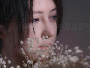 看樱晚gigi的作品，流光中那点灵气真让人讶异