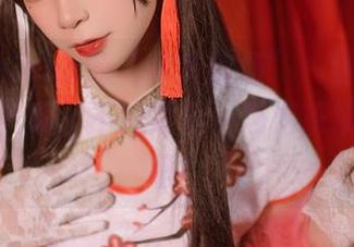 樱落Selena的“高贵剧场”：精选的圣路易斯礼服，不过是另一场游乐场的心思吧！