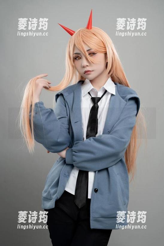 爆机少女喵小吉的少女美图似乎有点魔力，呃，难道在叫我的名字？