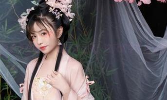 发现爆机少女喵小吉最新作品集：这只奶牛有点小叛逆！