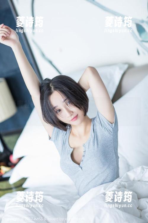 爱蜜社 - 更新啦！再平常的棉袜，被陈思琪Art穿出新高度的写真集。