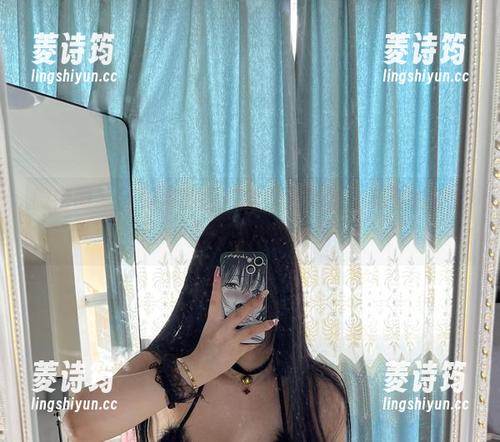 微密圈 - 猪饲料的图库新作：黑丝，秘书的办公室制服进阶版