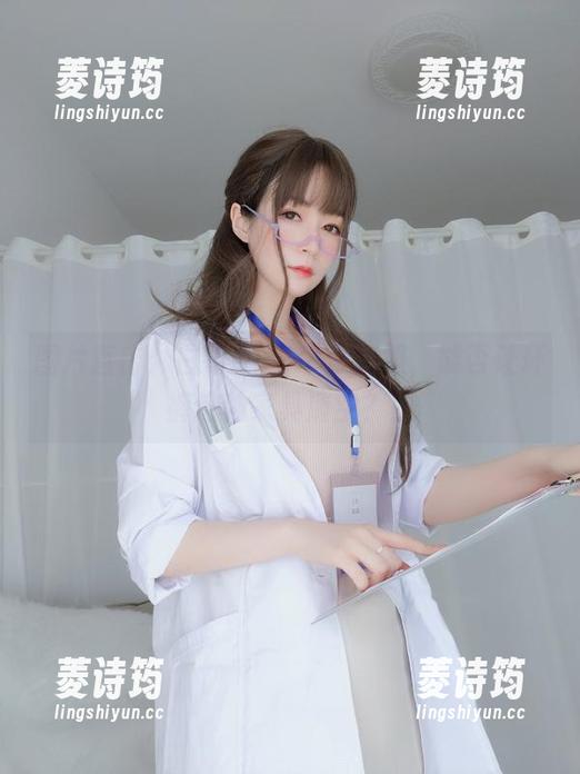 图片直击：白银81穿牛仔裤照，能否让环裤这种家具清空？！