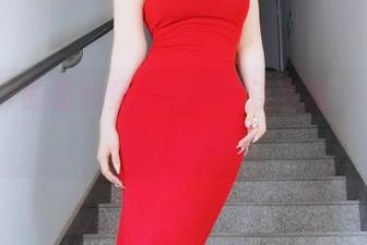 白银81的福利竟然是这条连衣裙，真让人难以抗拒啊