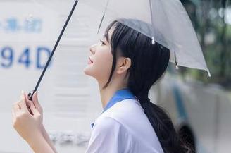 秀人网 - 套装与资源的碰撞：吃白菜的vi菜菜教你怎么搭配