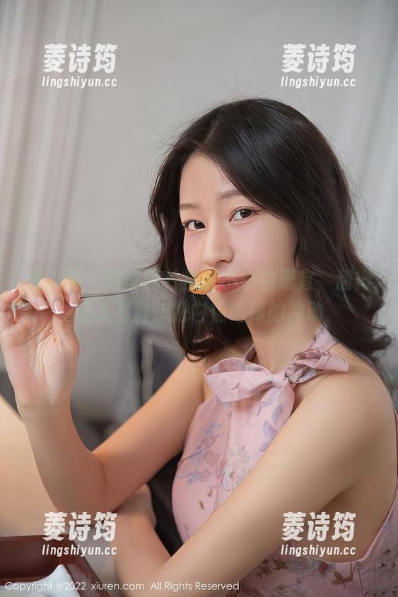 秀人网 - 这些图片里的小小白思宜，甜得让人有种想把它们吃掉的冲动