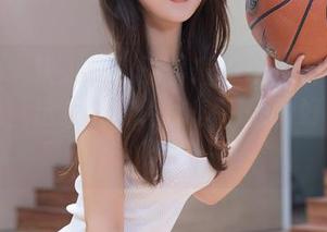 秀人网 - 快来瞧！王馨瑶Yanni比基尼美图合集，这夏天价格比较平民的好看选择！