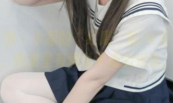 紧急企划 - 小恩的“红鹰”的JK经典写真，图集里有种说不清的纠结。