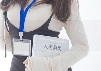 紧急企划 - 小恩的校服写真：从未想过的分享，让人忍俊不禁！