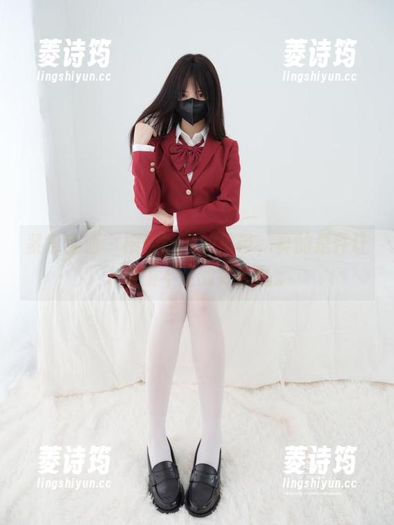 紧急企划 - 樱樱樱可的吊带，真的是件让人捉摸不透的好作品。