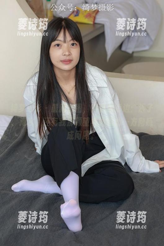 绮梦摄影-阿琳 绮梦摄影 - 最新套图,阿琳的海边:沙子、海水,还有我那颗望着她的心…方向感成问题。