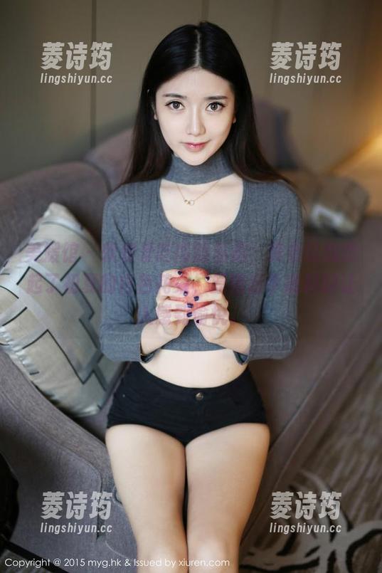 美媛馆-软软爱吃肉 美媛馆 - 软软爱吃肉的私拍,莫名让我想起了初夏的白色花朵,原图出乎意料的让人感到愉悦。